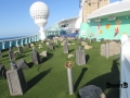 Mini-golf course